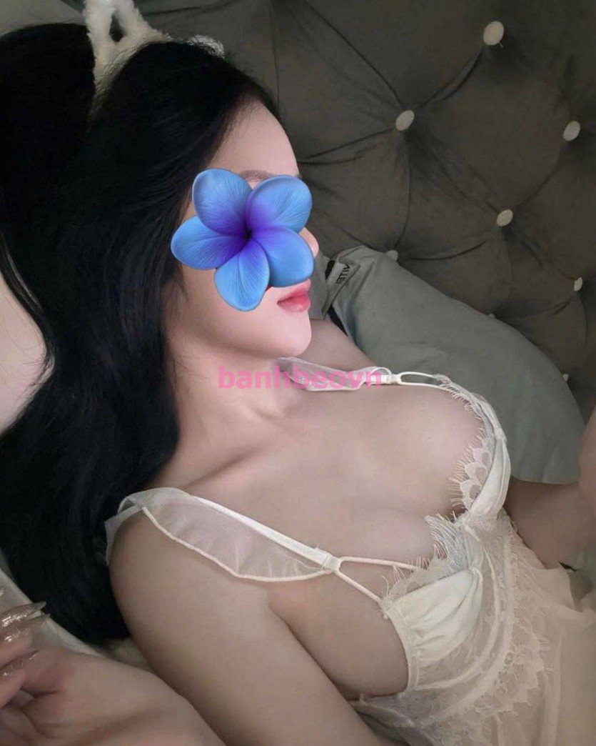 Phương Anh – gái gọi Tân Uyên